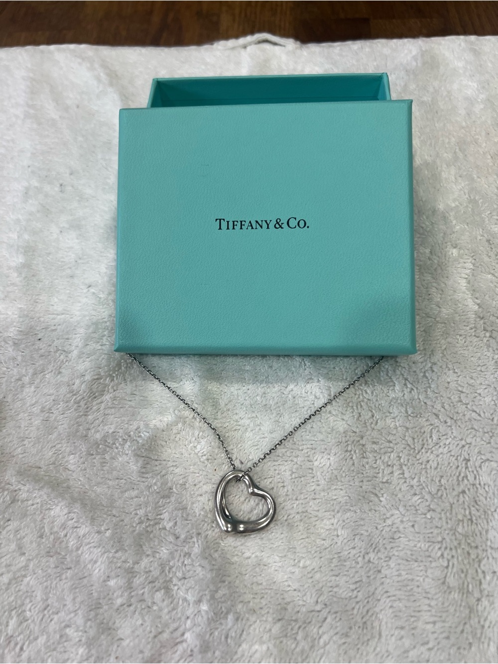 Authentic Tiffany & Co. Silver Open Heart Pendant Necklace 9.25 silver.